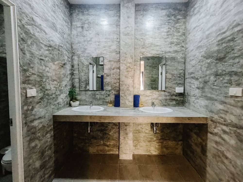 Bansabai pool villa guesthouse Family 8 5