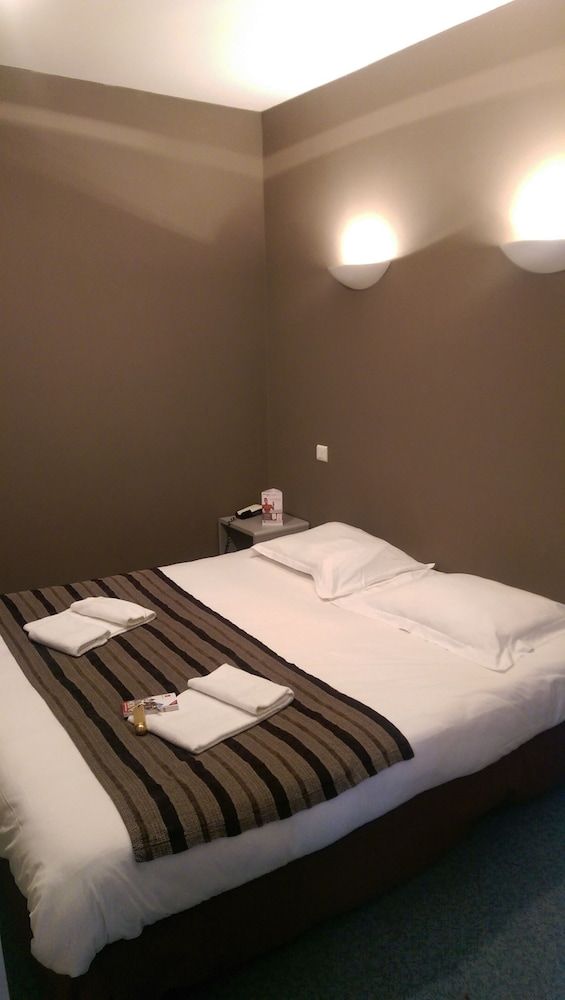 Hôtel du Lac Single Room 4