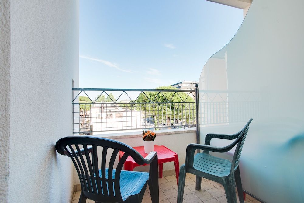 Hotel Villa Maria Superior Room, City View 7