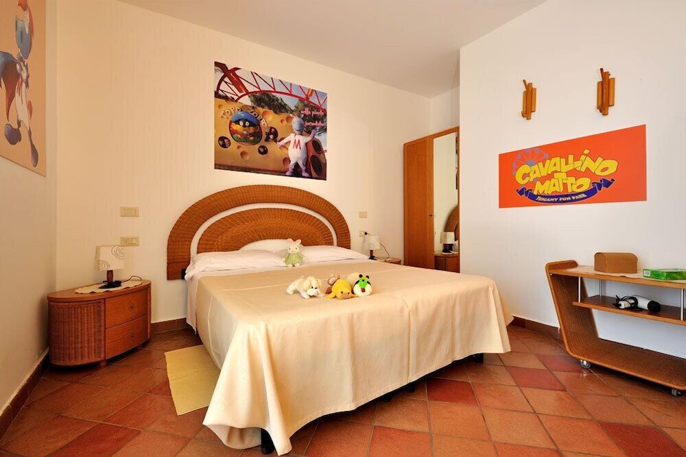 Room, Connecting Rooms