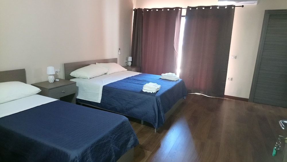 Deluxe Triple Room, Terrace