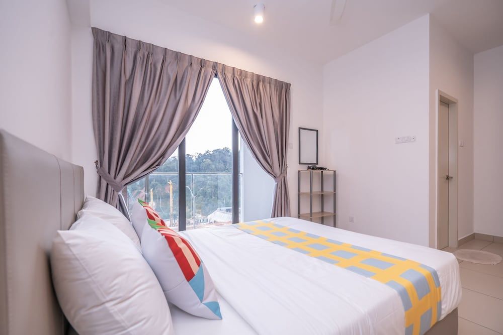 OYO Home89606Exquisite Studio Midhill Classic Room 4