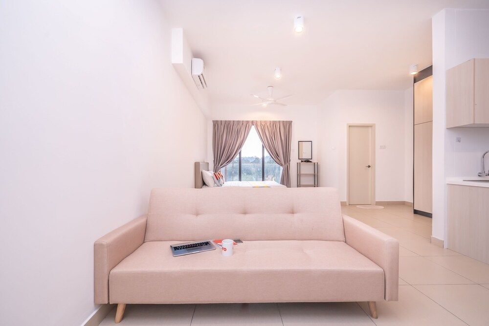 OYO Home89606Exquisite Studio Midhill Classic Room 13