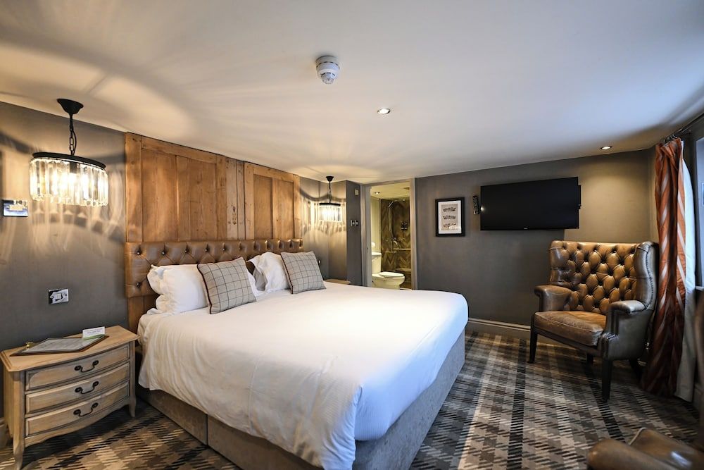 The King's Head Deluxe Double Room