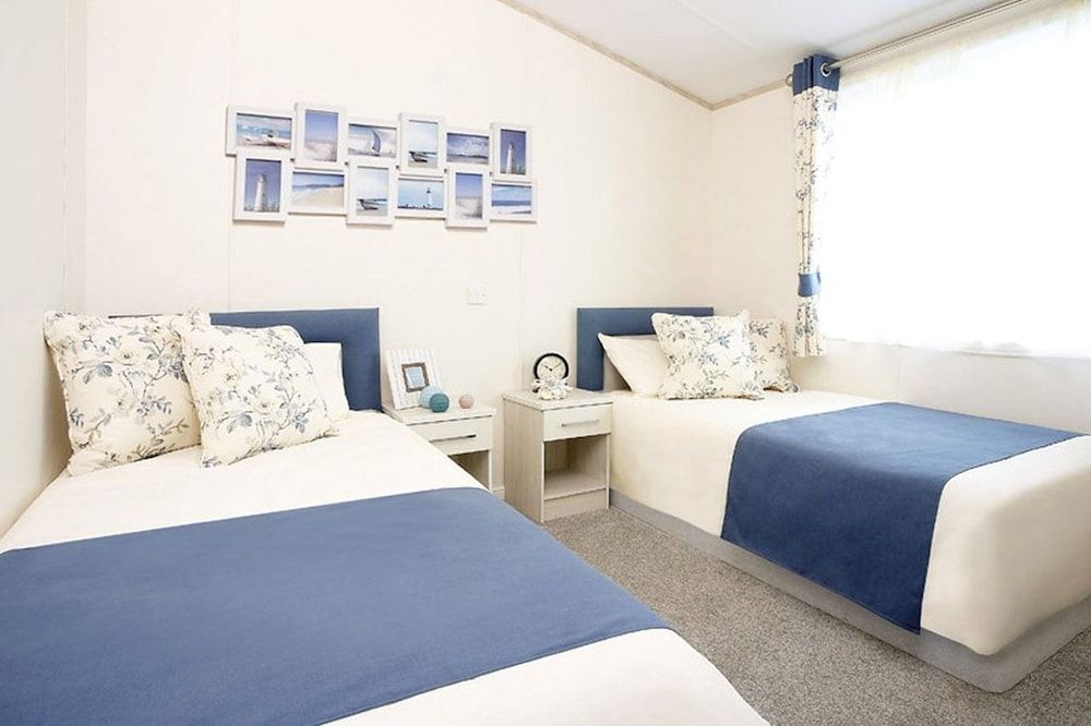 Excl Lakeside 6 Berth Lodge HT Pet Free