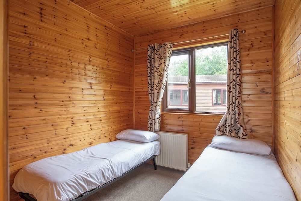 4 Berth Comfort Lodge