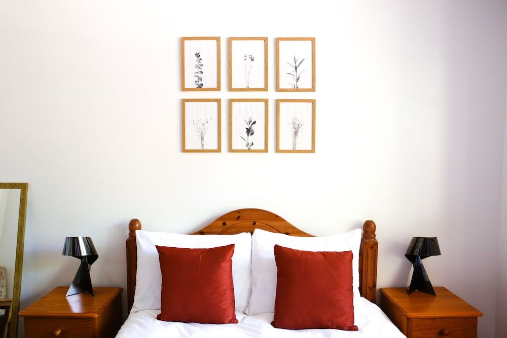 Kingston Country Courtyard Family Double or Twin Room