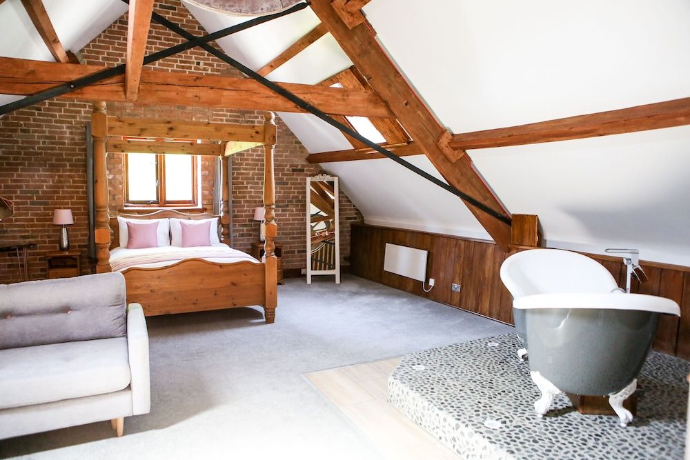 Honeymoon Room