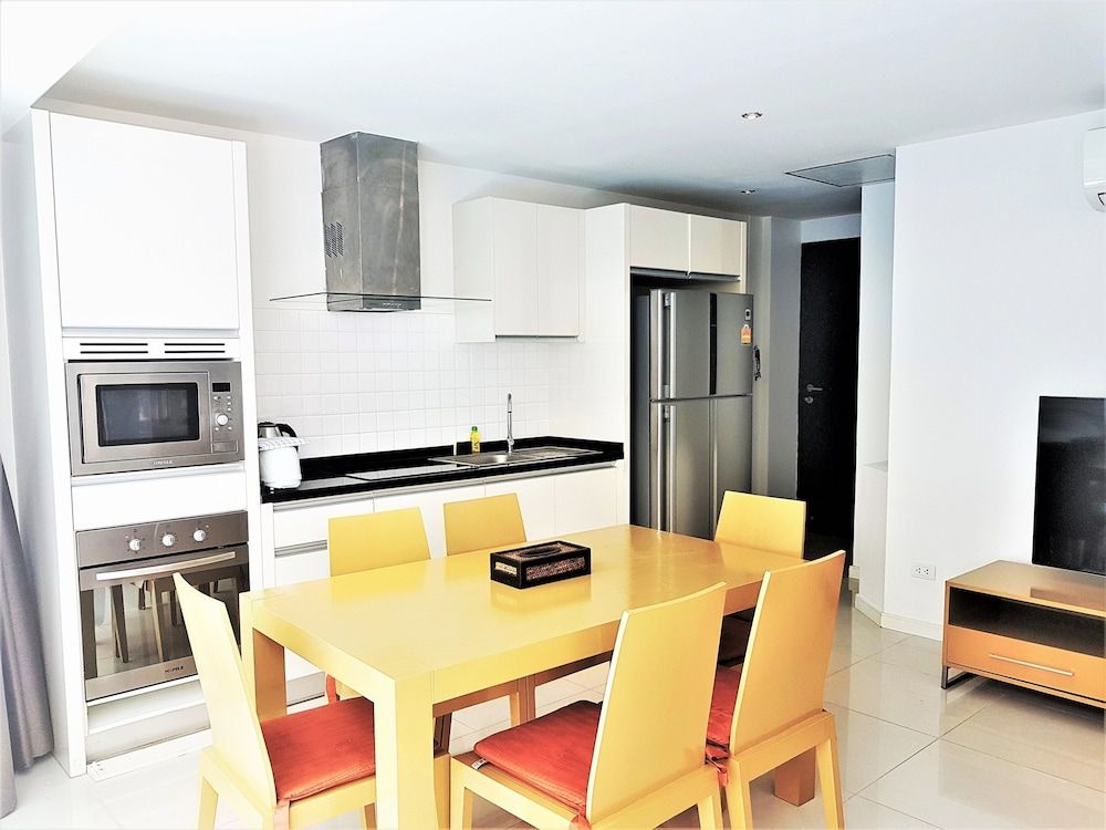 Sunset Plaza 5 Karon Beach by PHR Exclusive Apartment, 2 Bedrooms, Pool Access 6