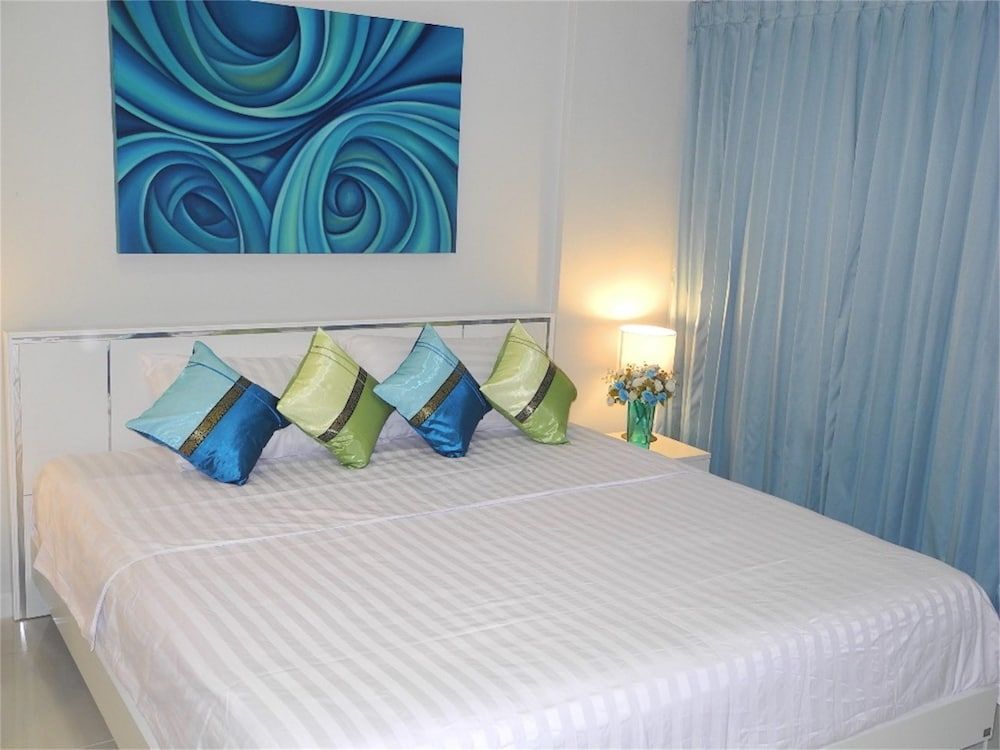 undefined Kata Plaza 1 bedroom Centrical Apartment 8