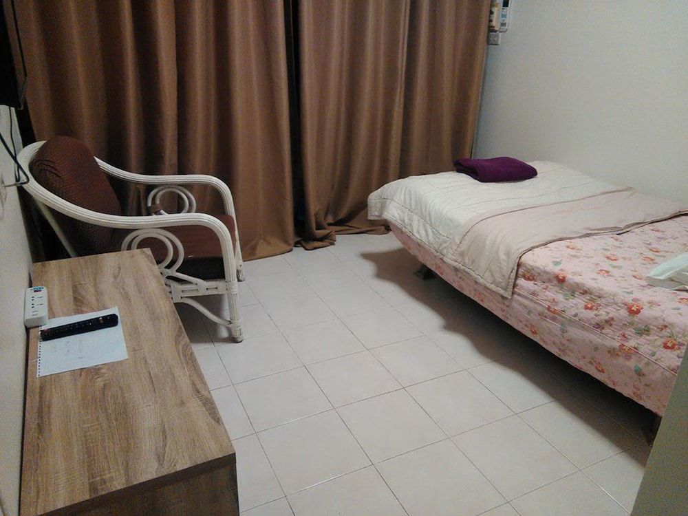 undefined NB House 6