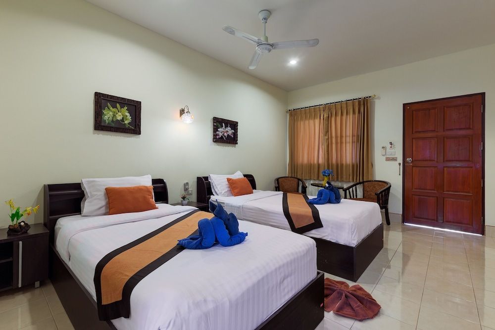 Smile House Karon Superior Twin Room 3