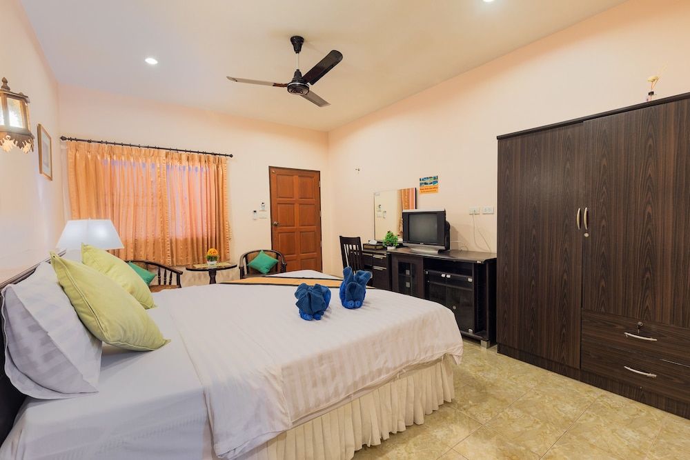 undefined Smile House Karon 6