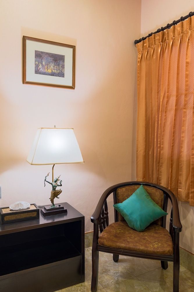 Smile House Karon Superior Twin Room 10