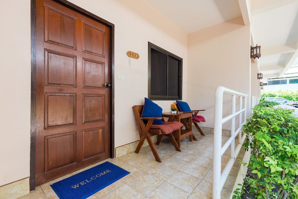 Smile House Karon Superior Twin Room 6