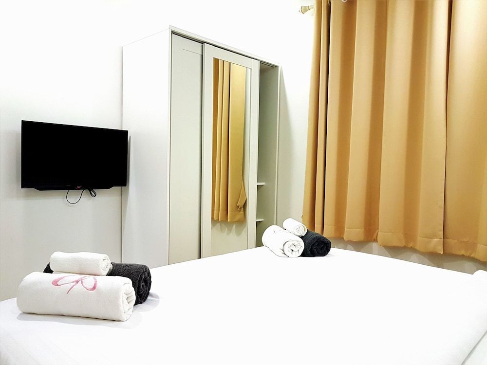 KB Apartments 2 Karon Beach by PHR Two Bedrooms Apartment 4