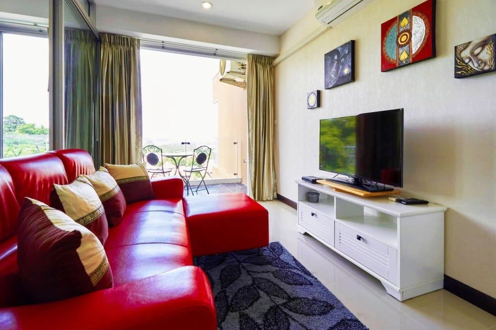 Chic Karon Beach by PHR Deluxe Apartment, King Bed, Balcony, Seaview 7