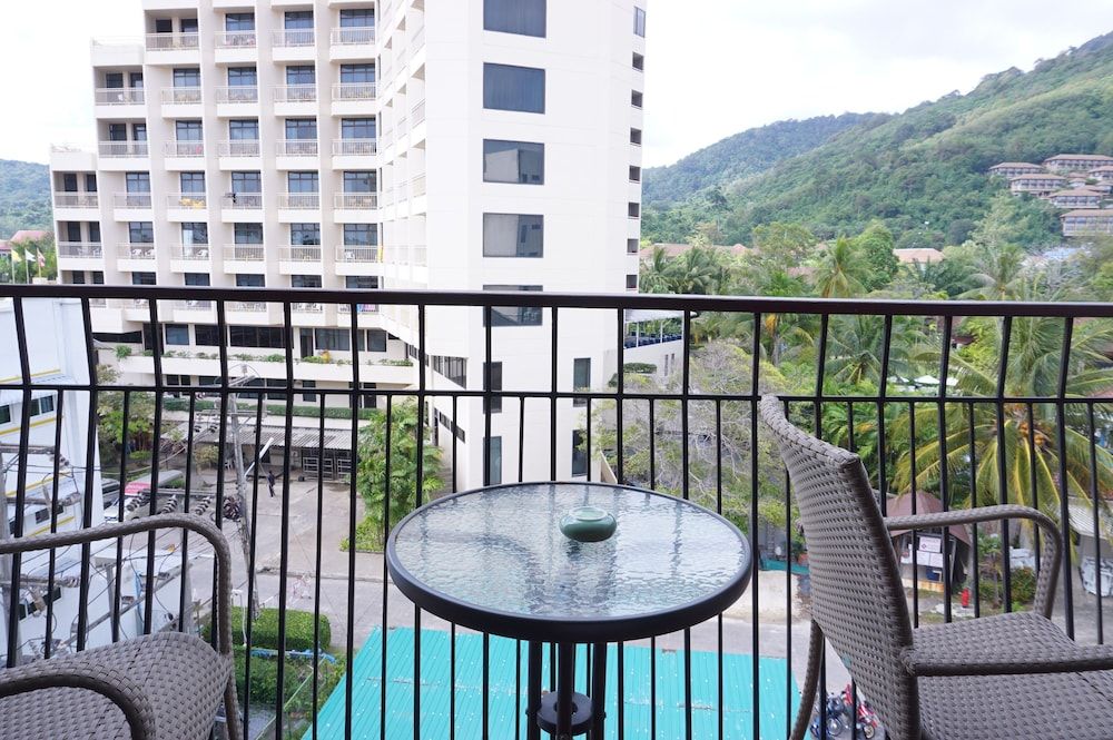 Bamboo House Phuket Deluxe Room 4