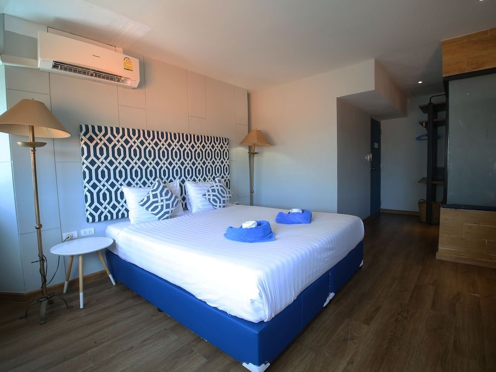 Dreamz House Boutique Superior Room, 1 King Bed 2