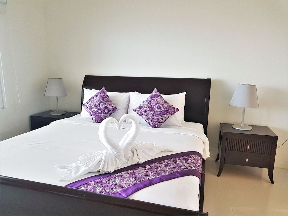 Sunset Plaza 2 Karon Beach by PHR Panoramic Penthouse, 4 Bedrooms, Jetted Tub, Sea View 9