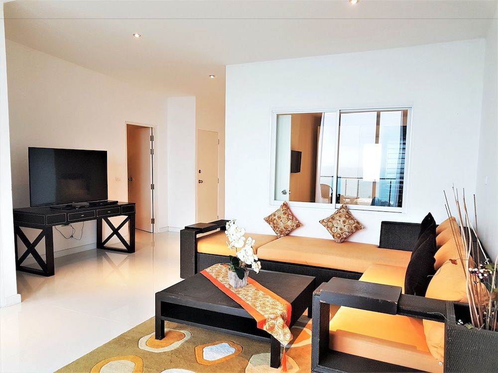 Sunset Plaza 2 Karon Beach by PHR Panoramic Penthouse, 4 Bedrooms, Jetted Tub, Sea View 28