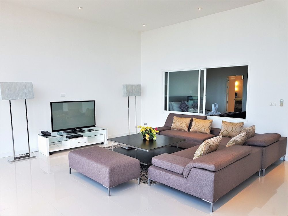 Sunset Plaza 2 Karon Beach by PHR Panoramic Penthouse, 4 Bedrooms, Jetted Tub, Sea View 25