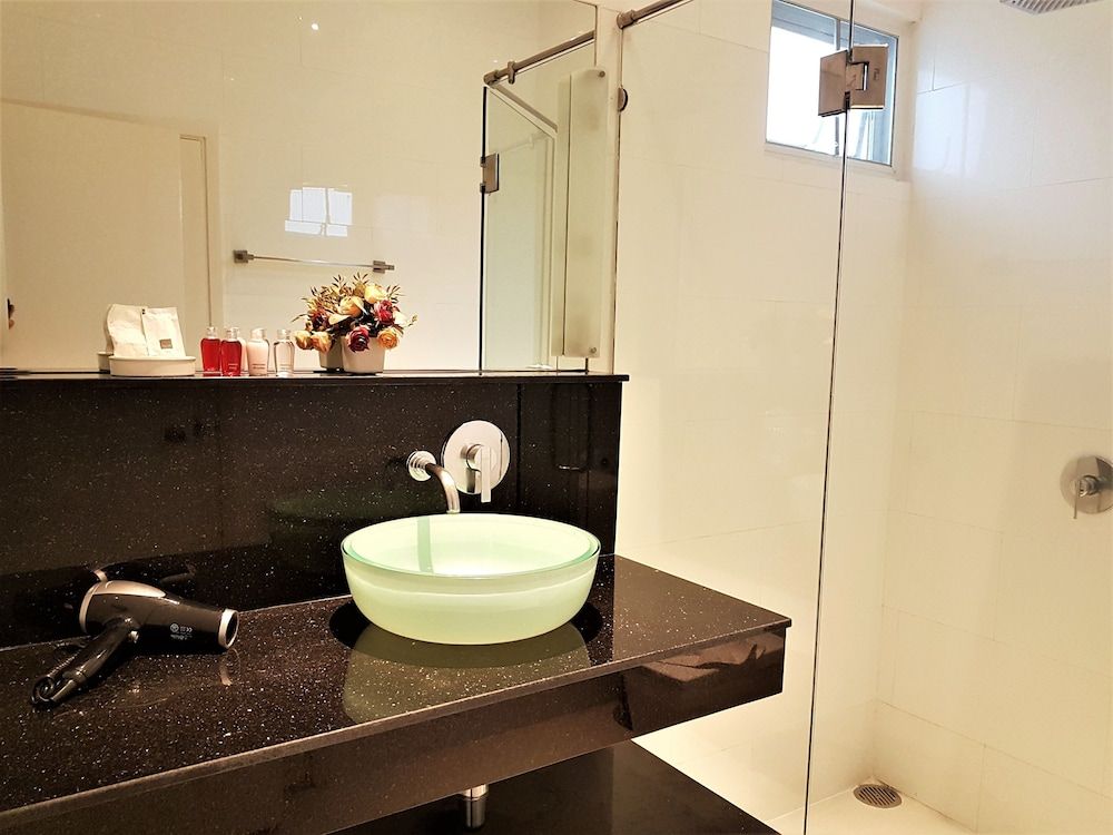 Sunset Plaza 2 Karon Beach by PHR Panoramic Penthouse, 4 Bedrooms, Jetted Tub, Sea View 41