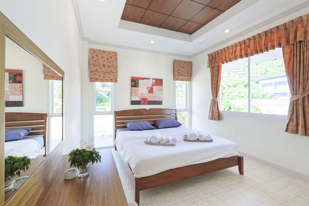 Karon Hill Villa 3-Bedroom Villa 11