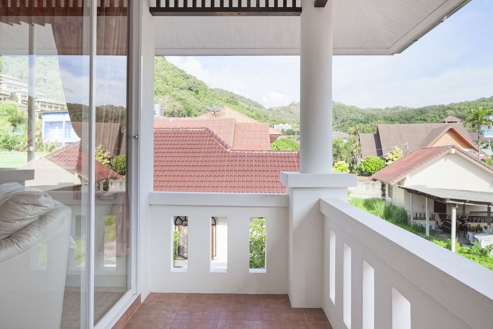 Karon Hill Villa 3-Bedroom Villa 13