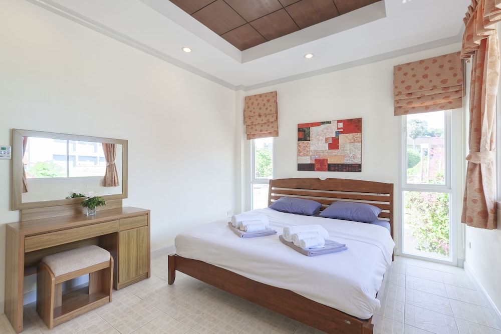 Karon Hill Villa 3-Bedroom Villa 7