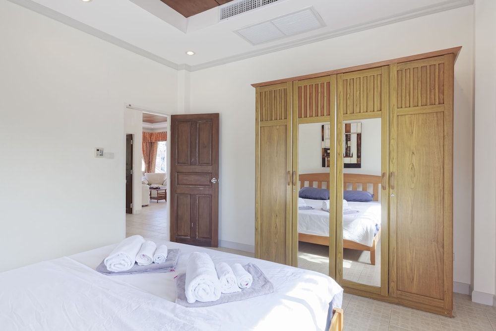 Karon Hill Villa 3-Bedroom Villa 2