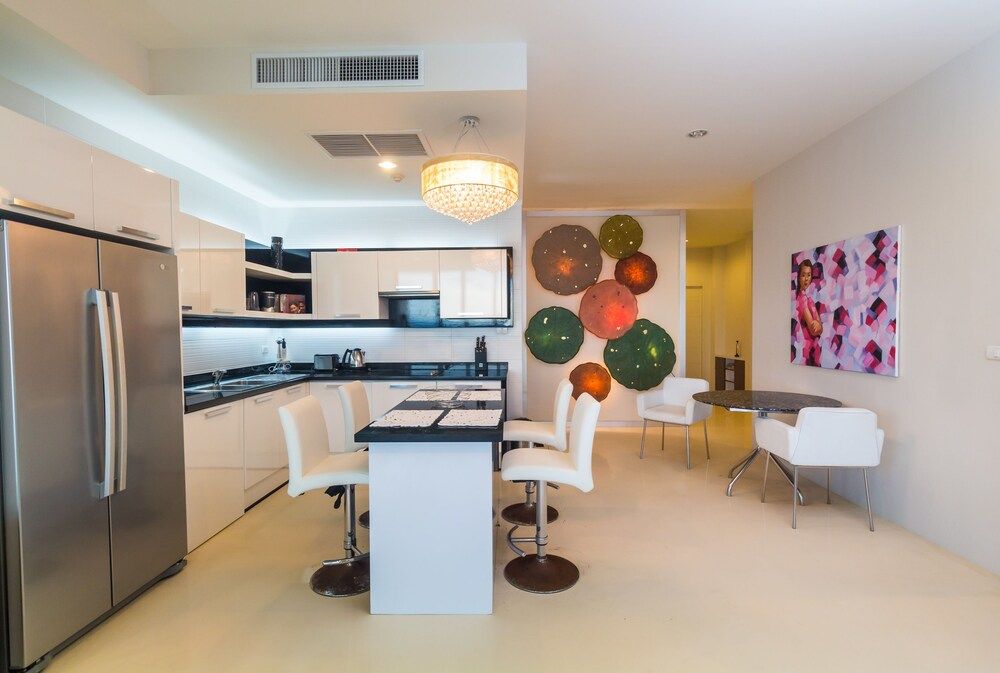 undefined The Palm at Veloche by Lofty 7