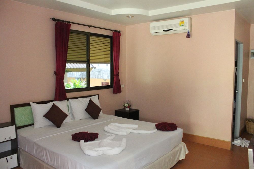 undefined Merit Hill 2