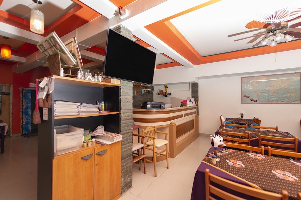 undefined OYO 328 Onion House 7