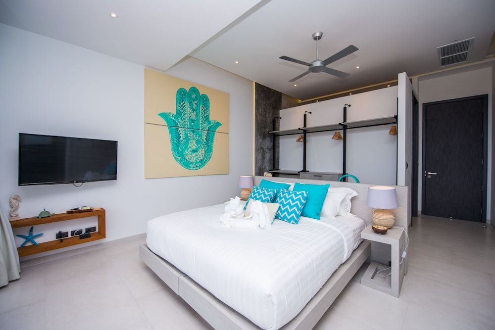 undefined Luxury 5-Bedroom Villa With Games Room in Kata 10