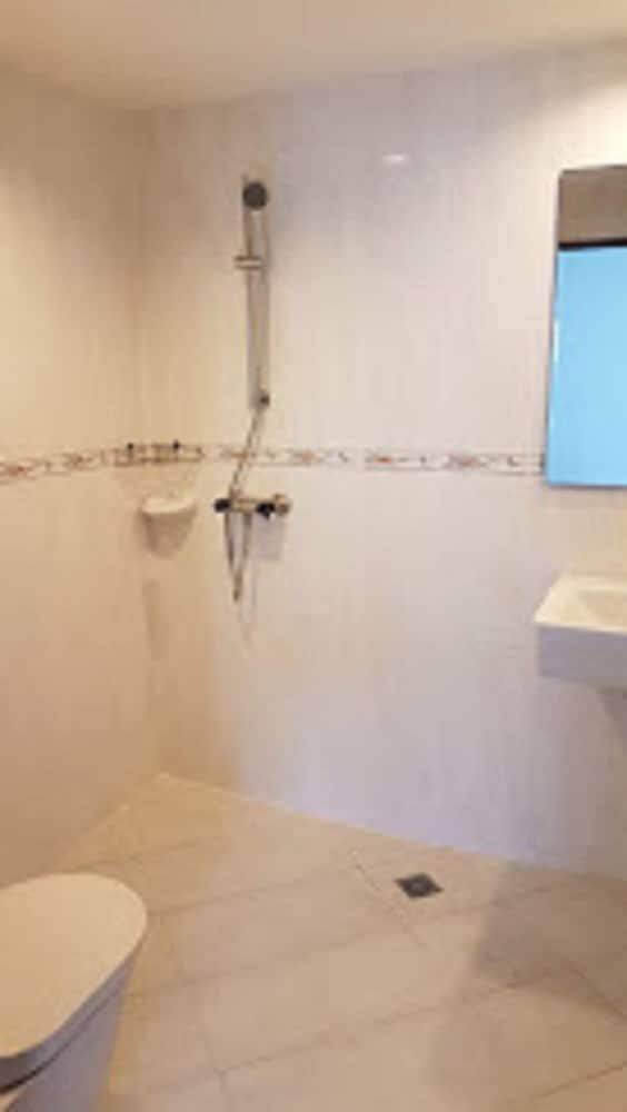 undefined Welcome Inn Hotel Karon Beach 10