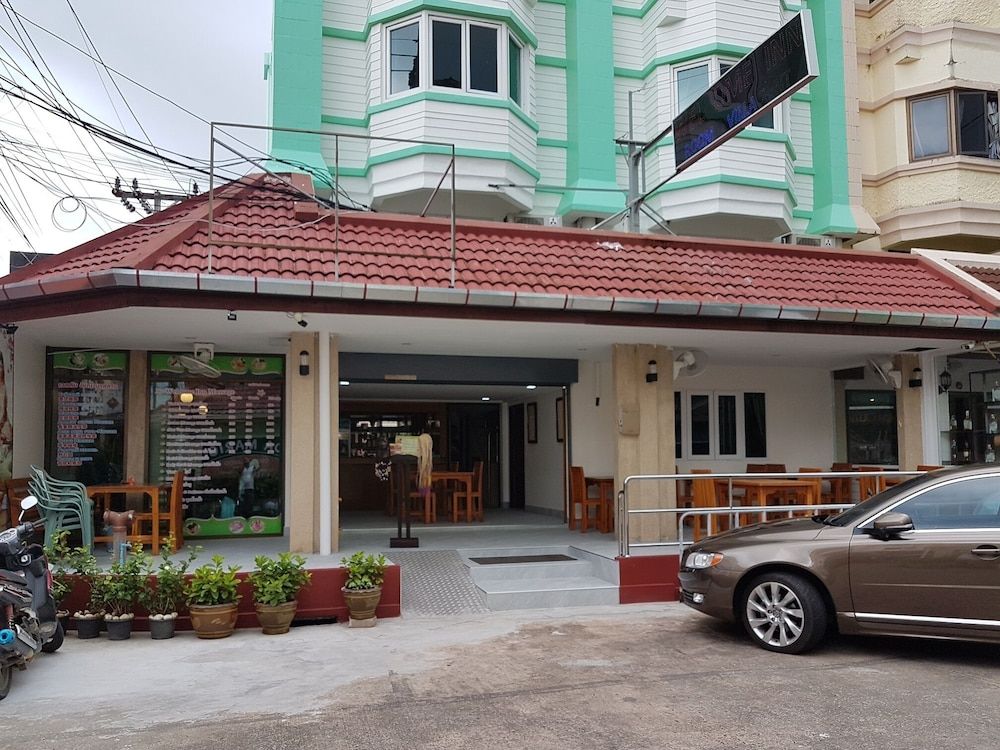 undefined Welcome Inn Hotel Karon Beach 2
