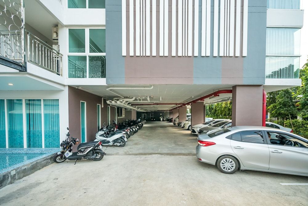 undefined Ozone Condo by Lofty 7