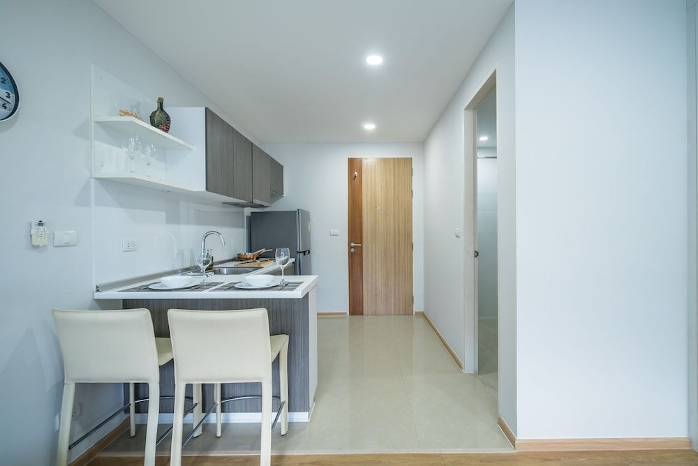 undefined Ozone Condo by Lofty 10