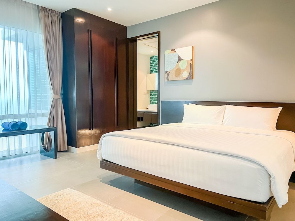 undefined Paradox Residence 10