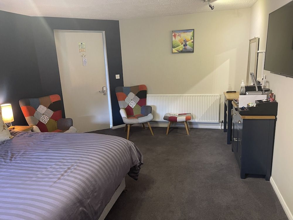Village Limits Bed & Breakfast Accommodation Deluxe Double Room 4