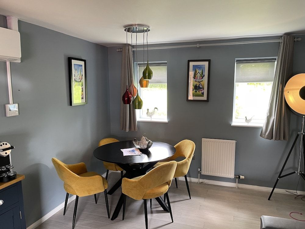 Village Limits Bed & Breakfast Accommodation Executive Suite 7