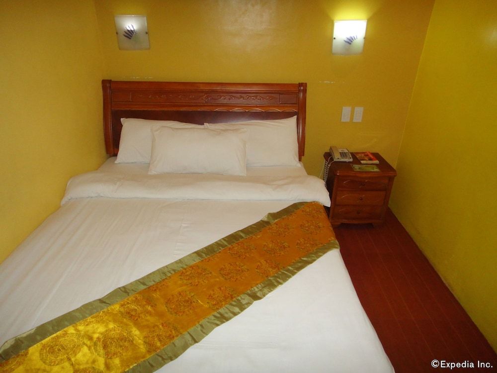 undefined A&A Plaza Hotel