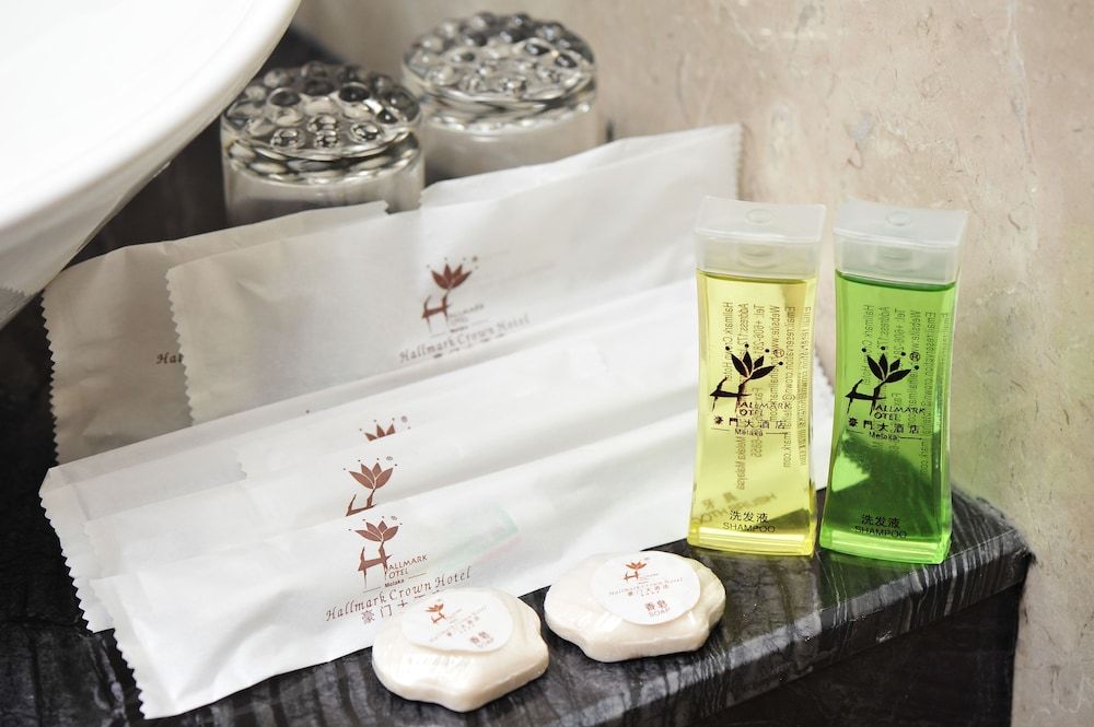 undefined Hallmark Crown Hotel 4