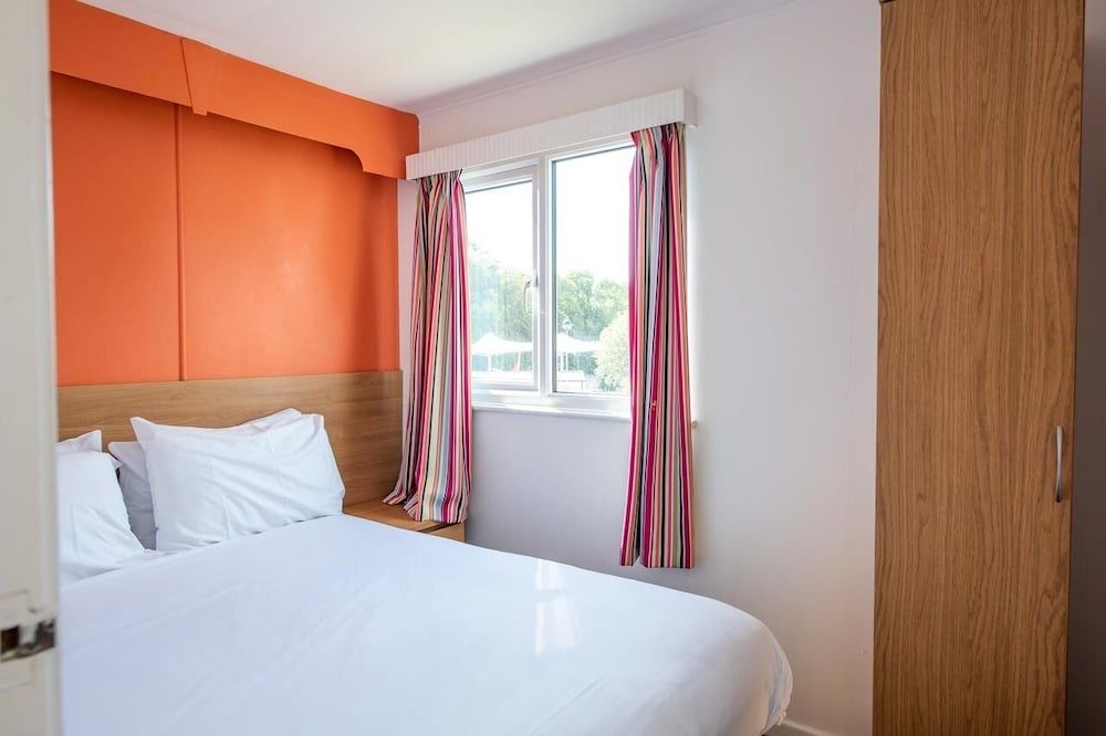 5 Berth Comfort Chalet Pet Free