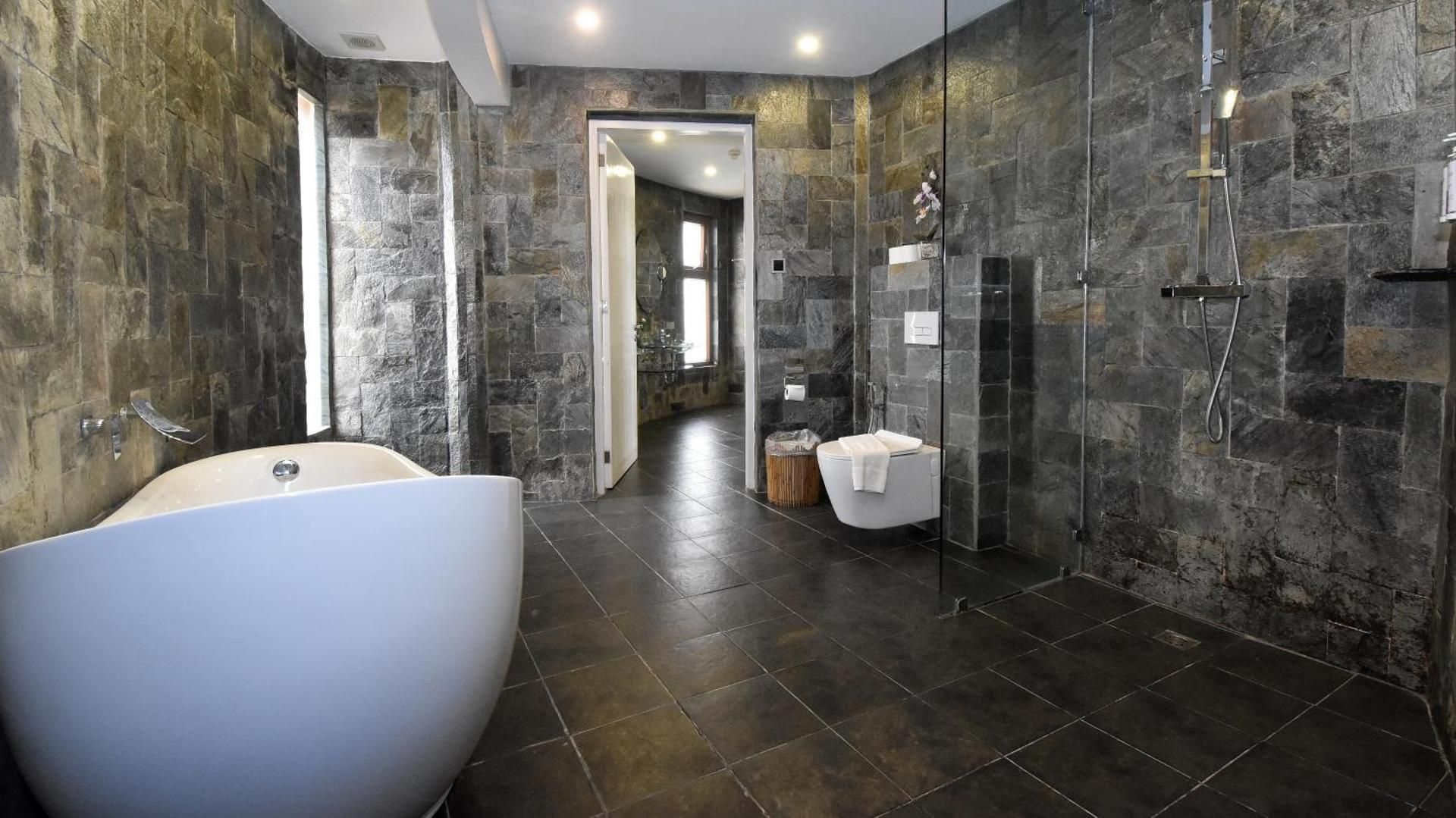 Casita Honeymoon Suite