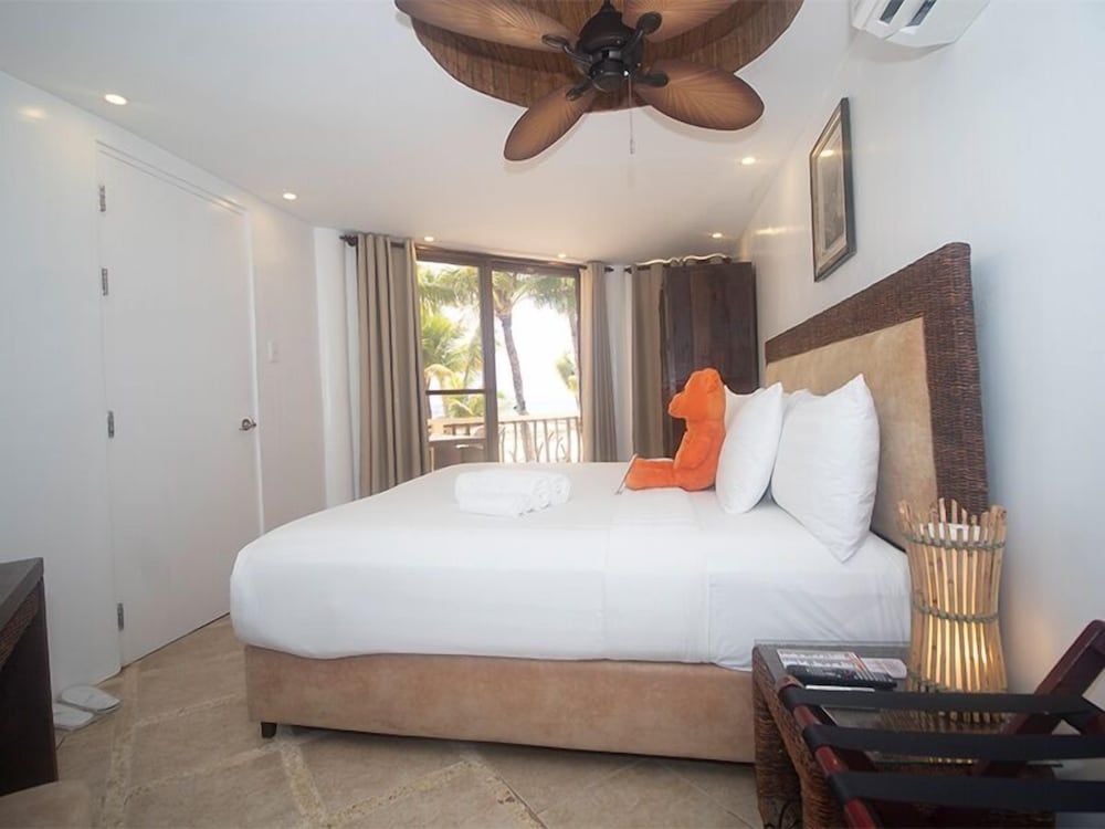 Ambassador In Paradise Resort Deluxe Beach Front View 2