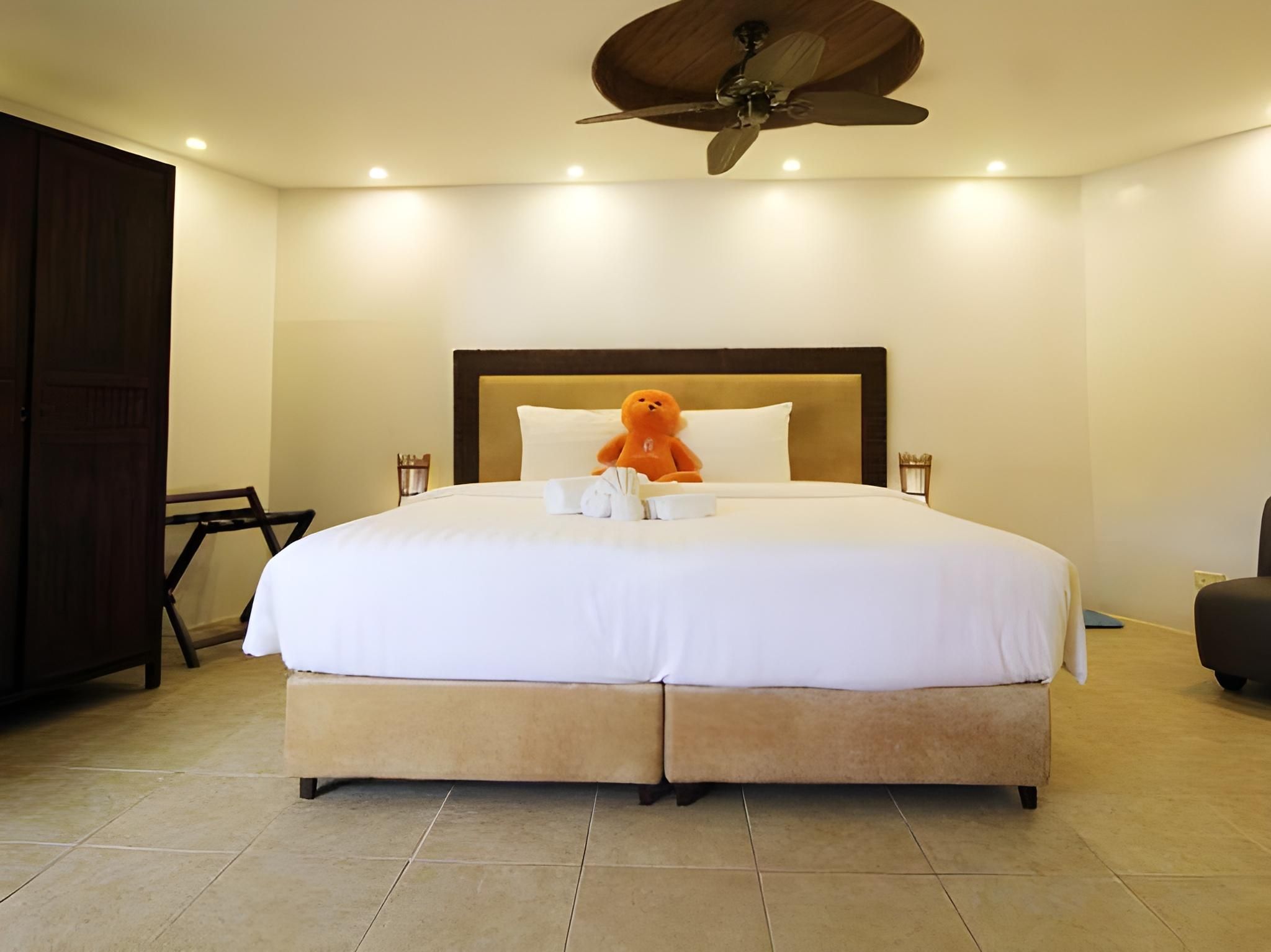 Ambassador In Paradise Resort Deluxe Beach Front View 15
