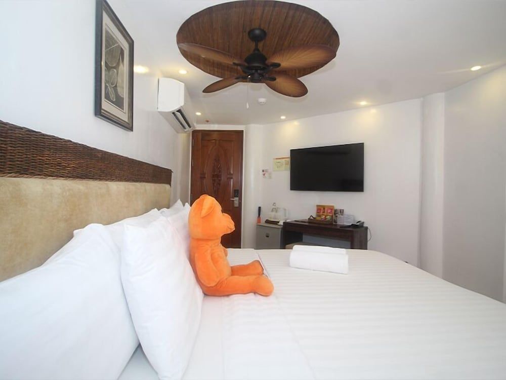 Ambassador In Paradise Resort Deluxe Beach Front View 3