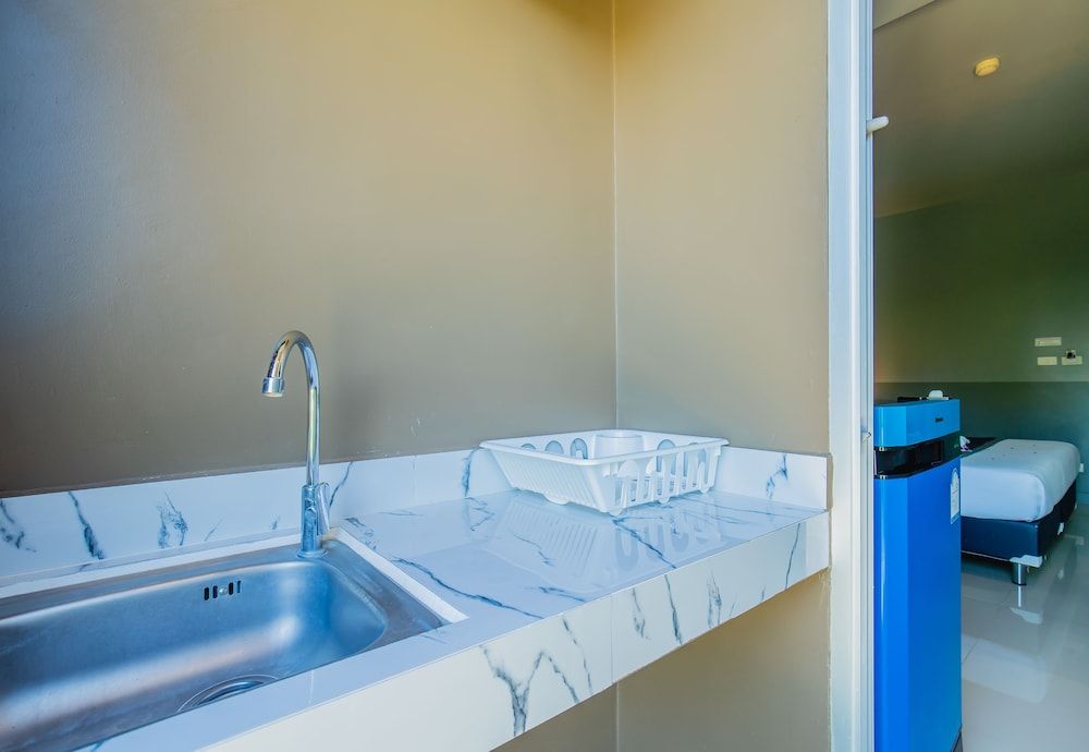 The Rubber Hotel Phuket Superior Room, 1 Double or 2 Twin Beds 9